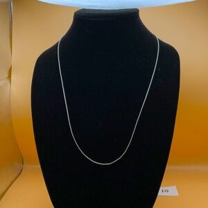 EUC thin silver adjustable chain